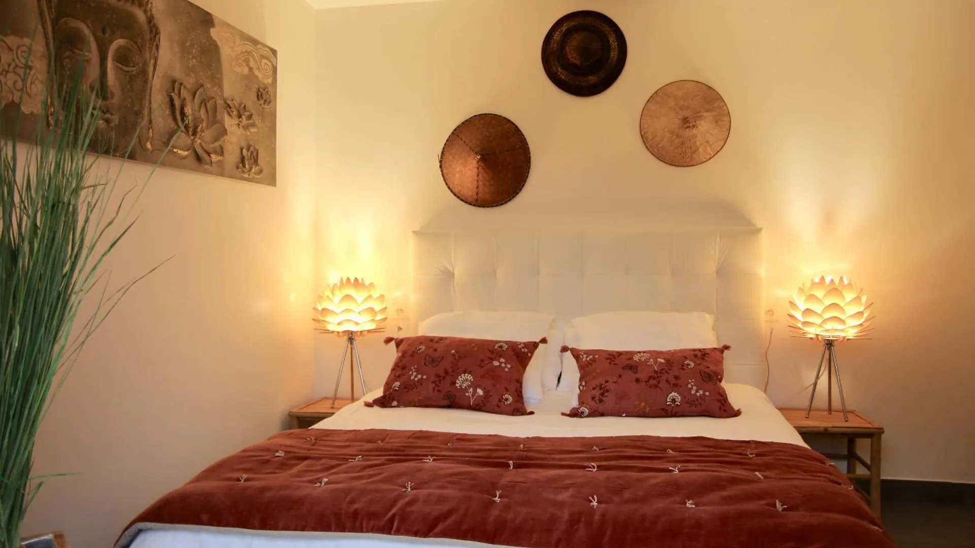Villa Mathis Mouans-Sartoux 0*,
